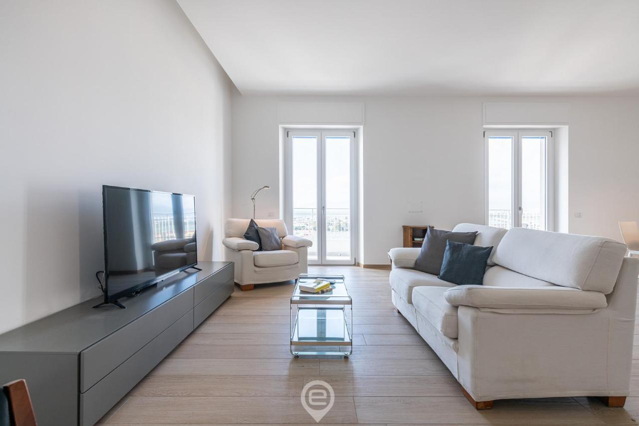 Enchanting Panoramic Retreat Cagliari Bagian luar foto